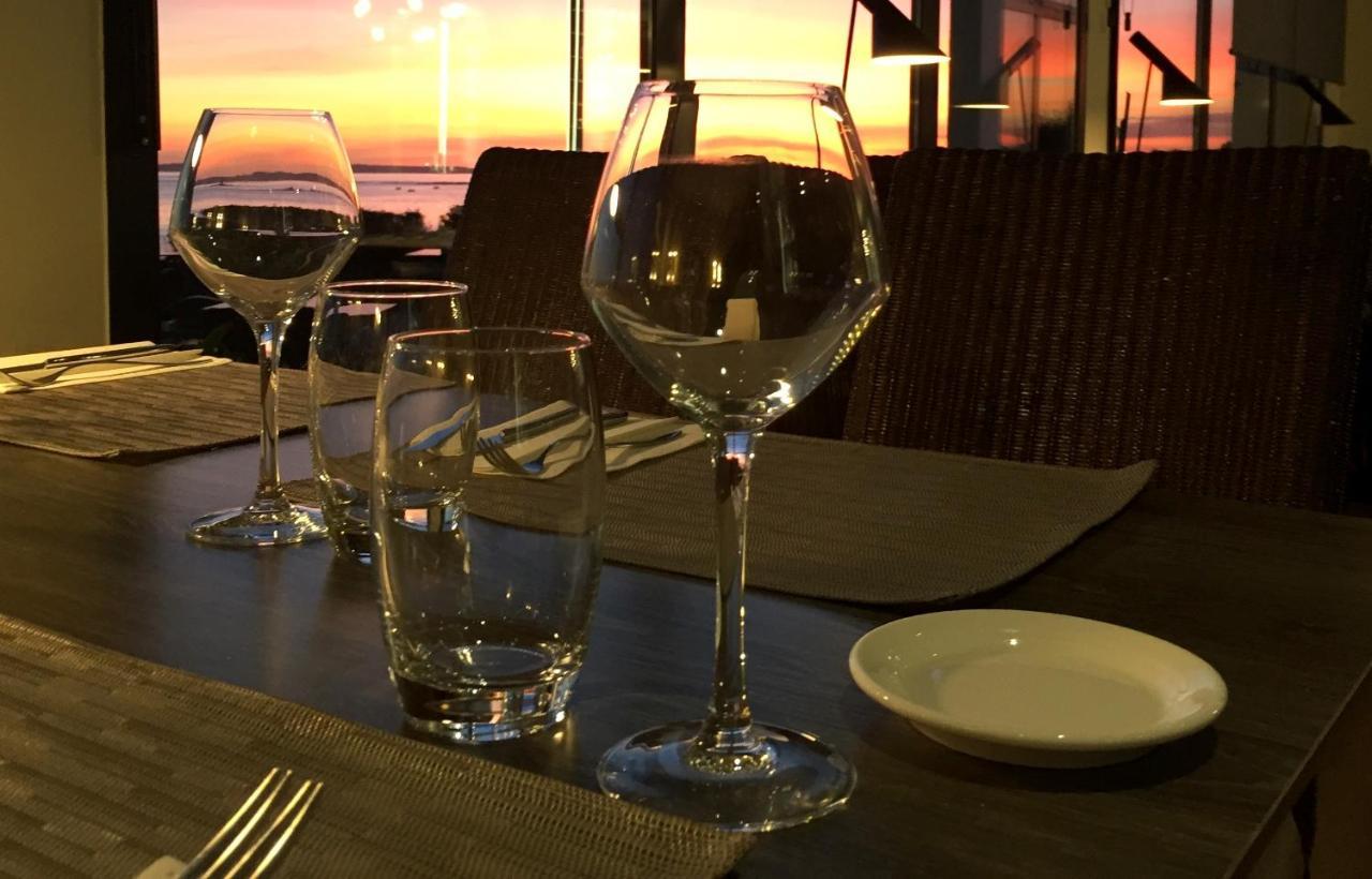 Logis Hotel & Restaurant Les Mouettes - Larmor Plage, Proche De Lorient 외부 사진